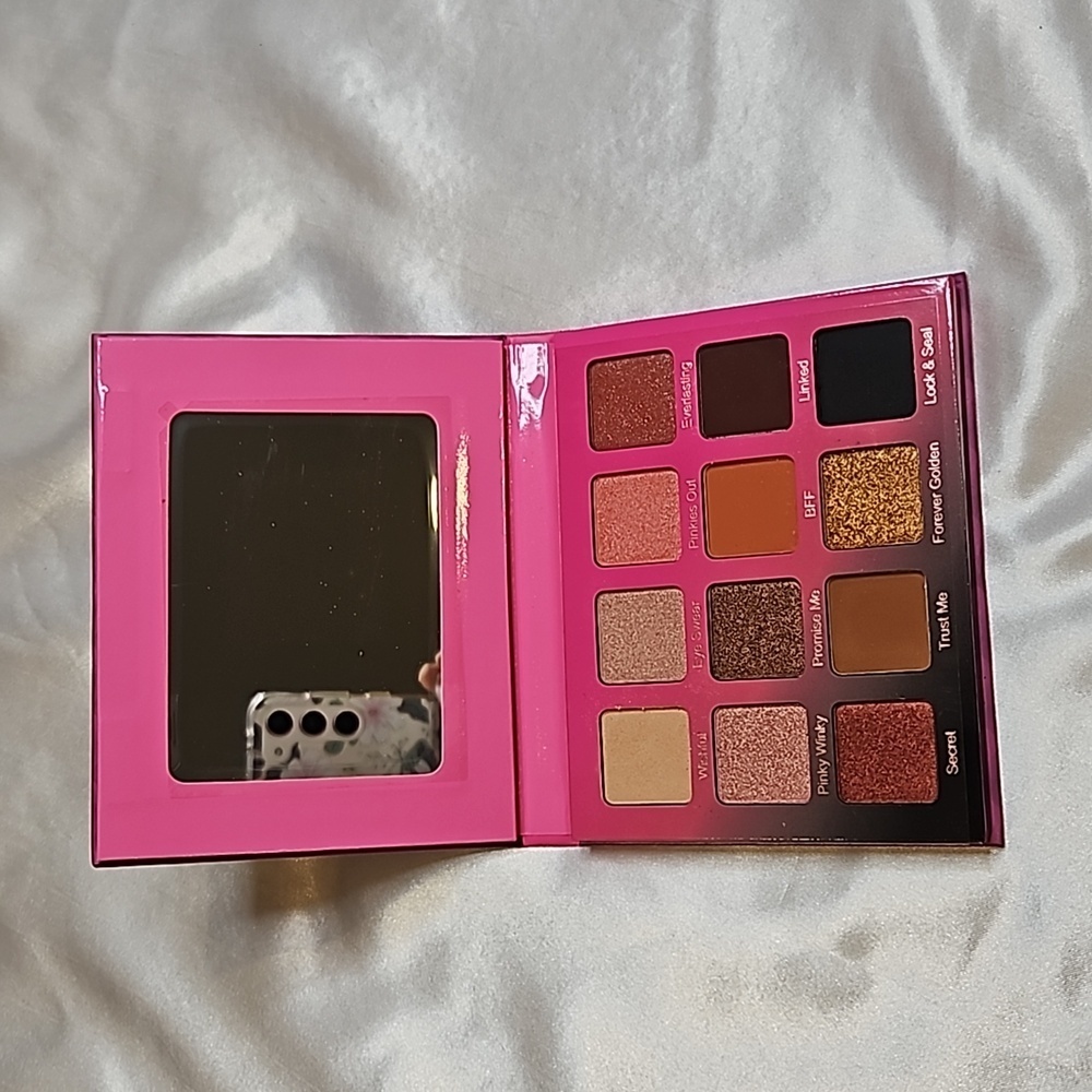 Violet Voss Pinky Promise Eyeshadow Palette New